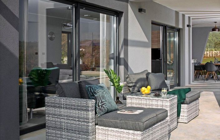 Image No.5-4 Bed Property for sale