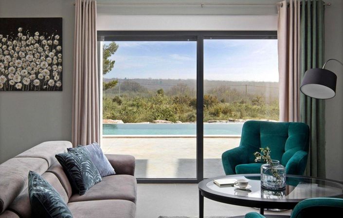 Image No.6-4 Bed Property for sale