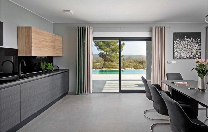 Image No.9-4 Bed Property for sale