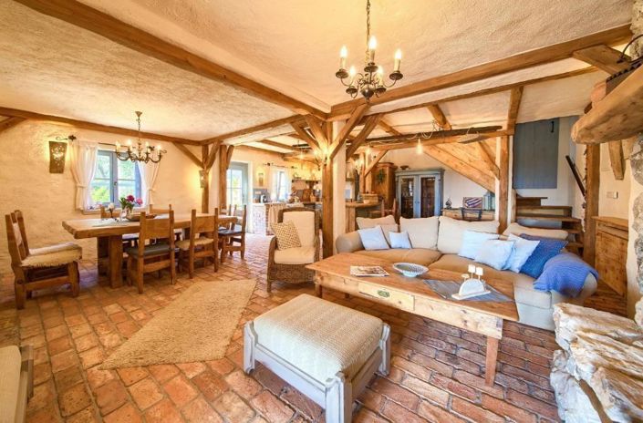 Image No.19-4 Bed Property for sale