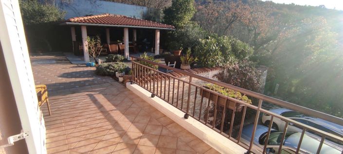 Image No.11-4 Bed Property for sale