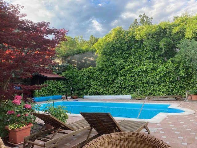 Image No.3-4 Bed Property for sale