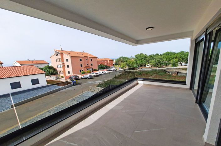 Image No.12-3 Bed Property for sale