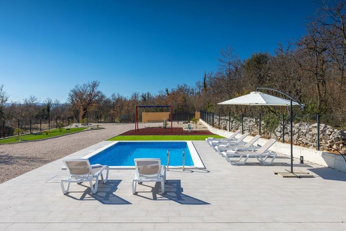 Image No.2-Propriété de 4 chambres à vendre à Croatie