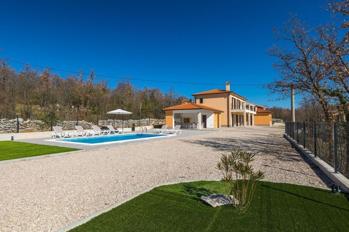 Image No.3-Propriété de 4 chambres à vendre à Croatie