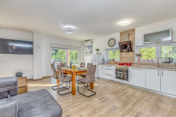 Image No.20-Propriété de 4 chambres à vendre à Tinjan