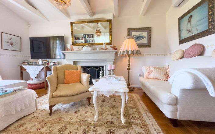 Image No.15-3 Bed Property for sale