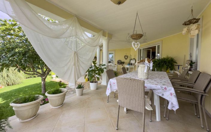 Image No.23-3 Bed Property for sale