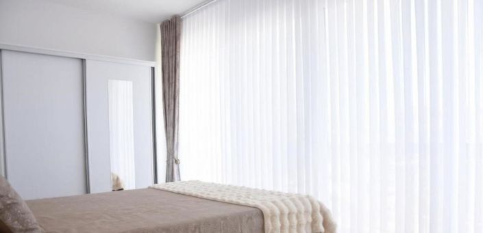 Image No.17-6 Bed Property for sale