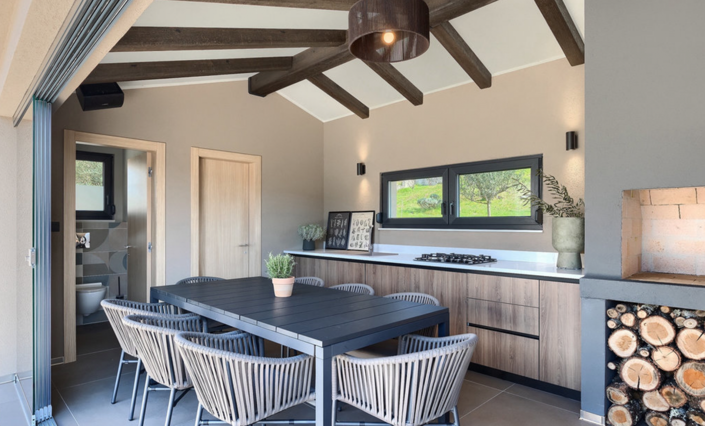 Image No.20-2 Bed Property for sale