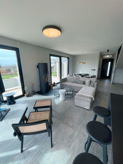 Image No.6-4 Bed Property for sale