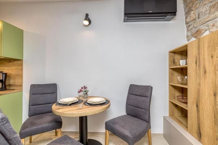 Image No.13-3 Bed Property for sale