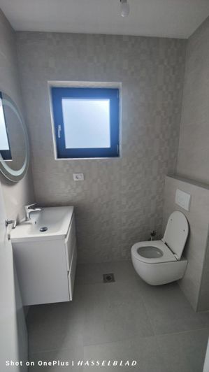 Image No.12-3 Bed Property for sale