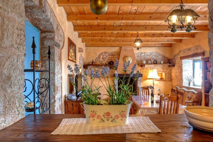 Image No.12-5 Bed Property for sale