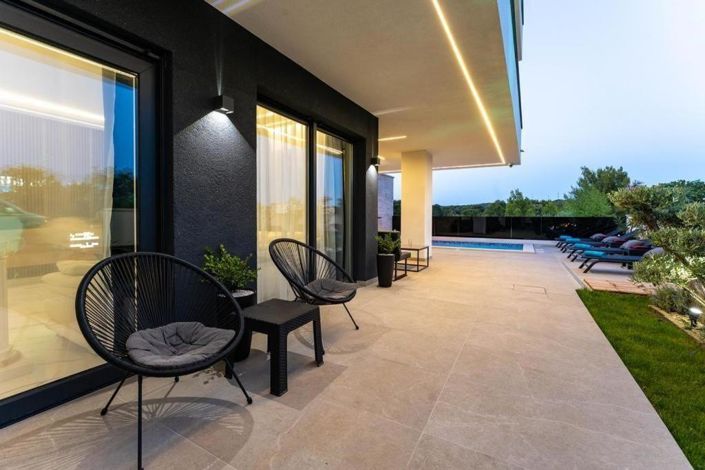 Image No.14-Propriété de 3 chambres à vendre à Medulin