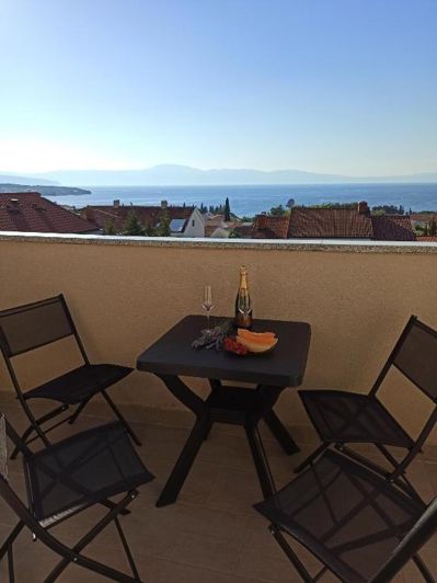 Image No.8-9 Bed Property for sale