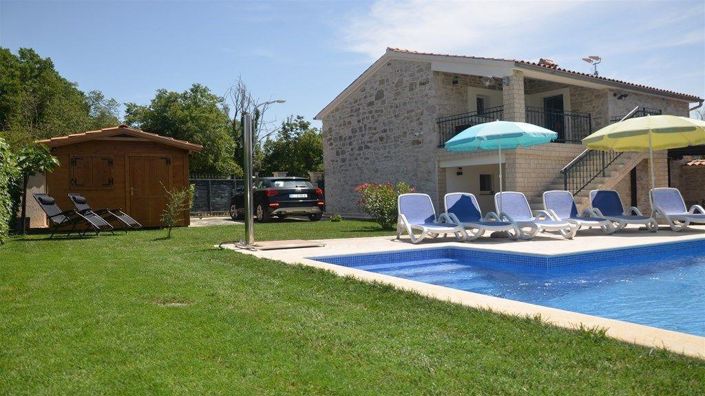 Image No.1-Propriété de 4 chambres à vendre à Porec