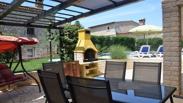 Image No.4-4 Bed Property for sale