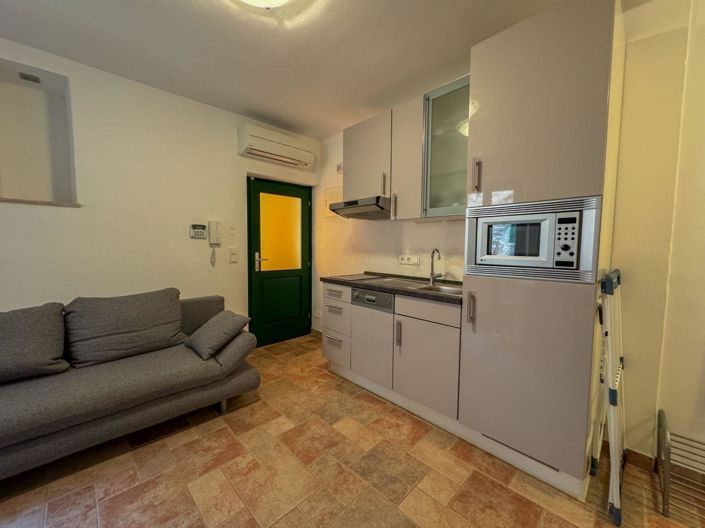 Image No.25-4 Bed Property for sale