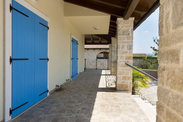 Image No.6-4 Bed Property for sale