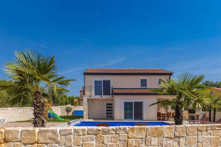 Image No.2-Propriété de 4 chambres à vendre à Croatie