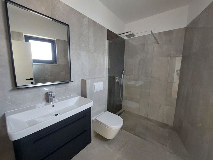 Image No.7-Propriété de 3 chambres à vendre à Labin