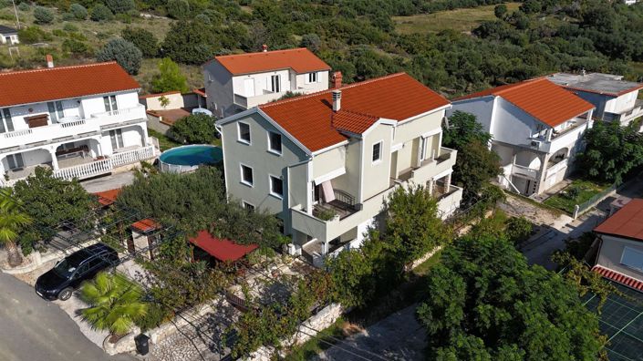 Image No.1-7 Bed Property for sale