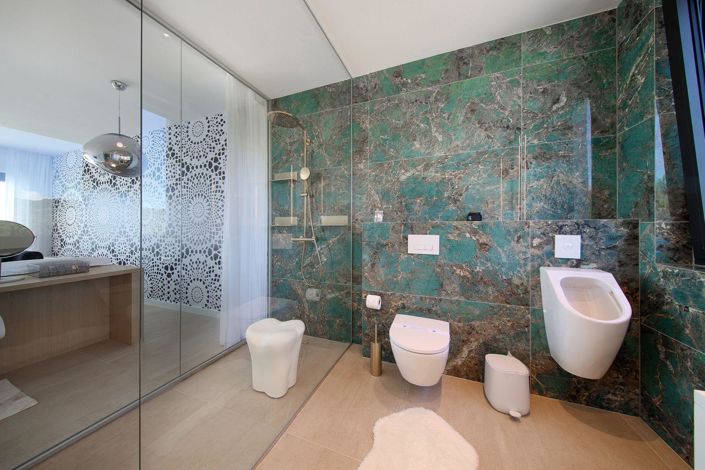 Image No.21-4 Bed Property for sale