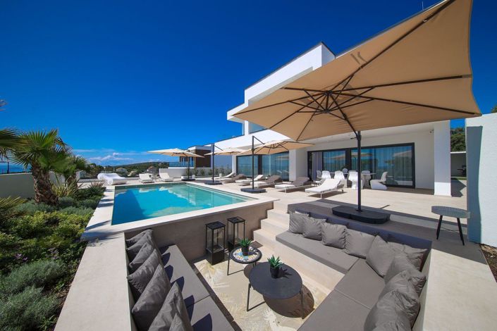 Image No.5-4 Bed Property for sale