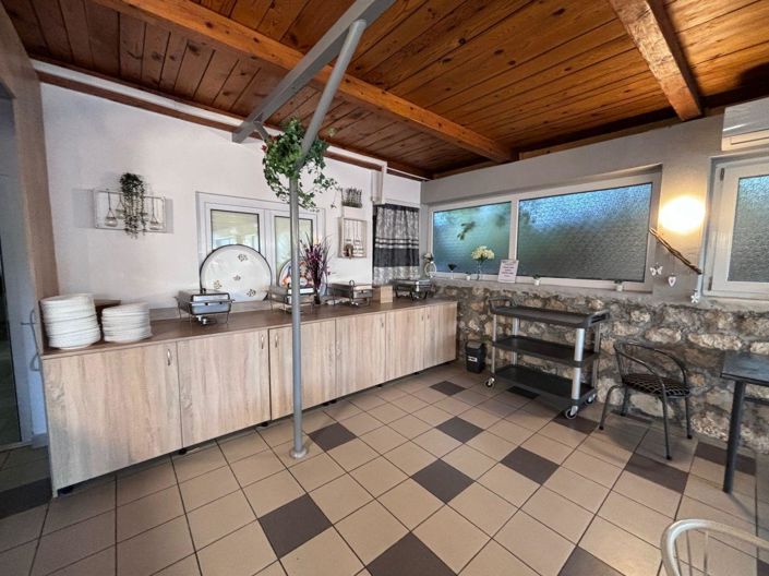 Image No.14-24 Bed Property for sale