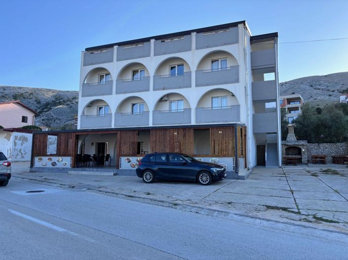 Image No.6-24 Bed Property for sale