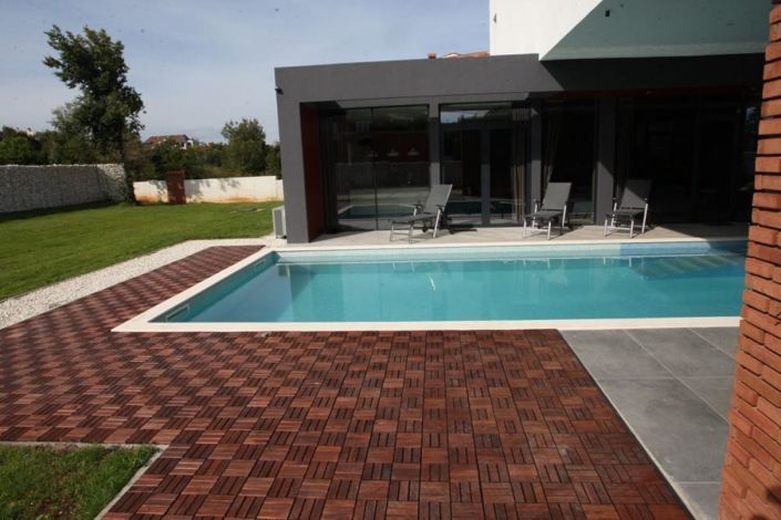 Image No.14-4 Bed Property for sale