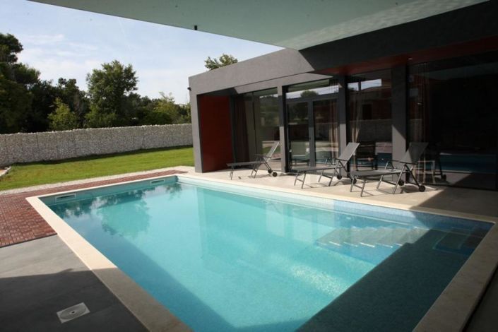 Image No.9-4 Bed Property for sale