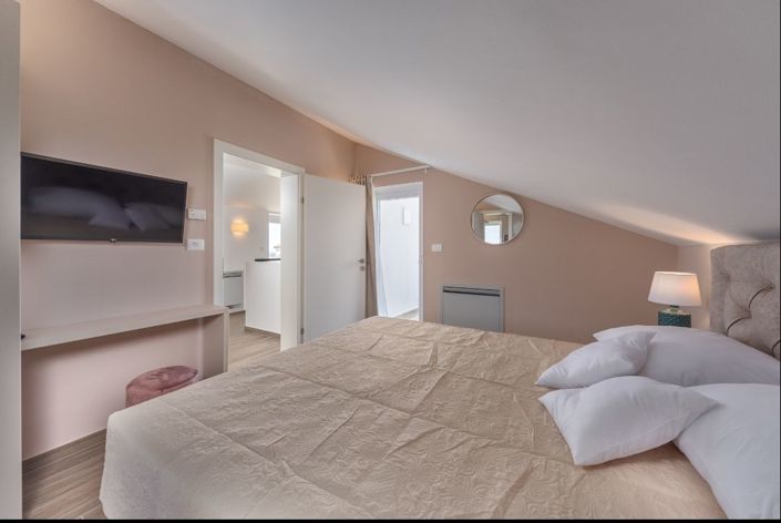 Image No.7-Propriété de 6 chambres à vendre à Porec