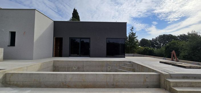 Image No.3-4 Bed Property for sale