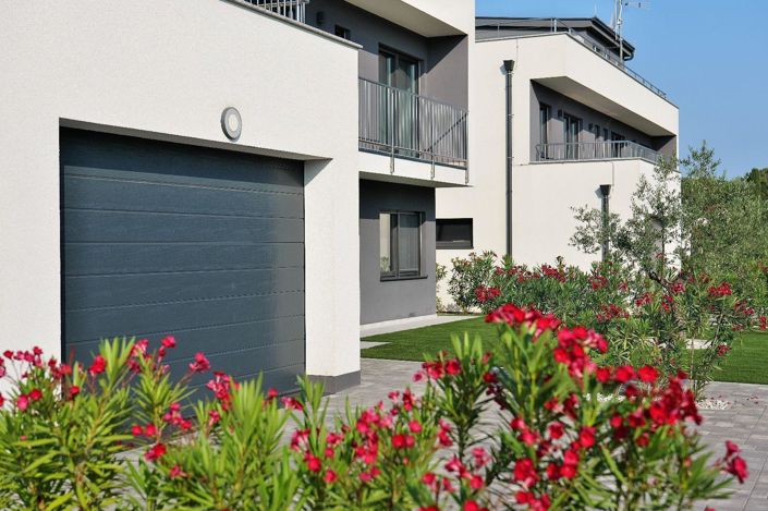 Image No.16-5 Bed Property for sale