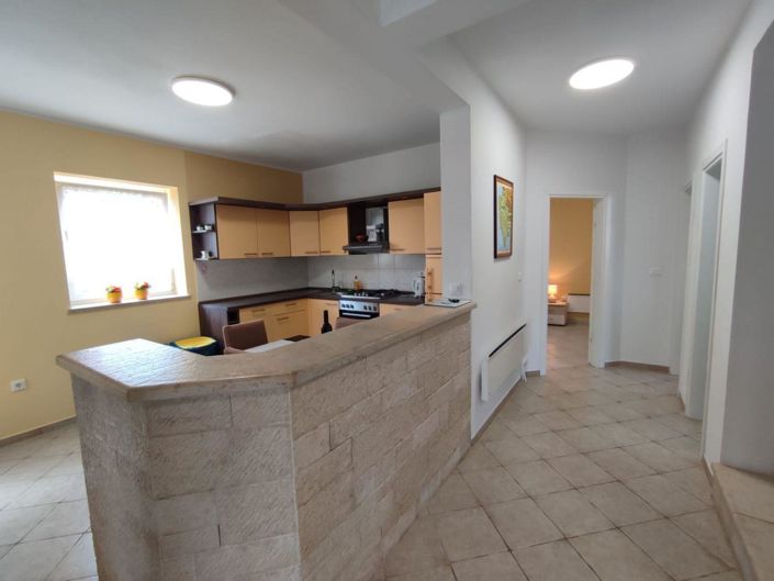 Image No.17-3 Bed Property for sale