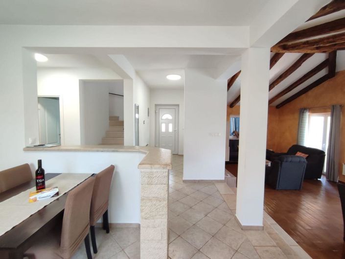 Image No.24-3 Bed Property for sale