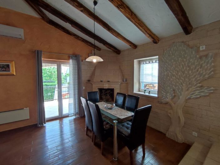 Image No.24-3 Bed Property for sale