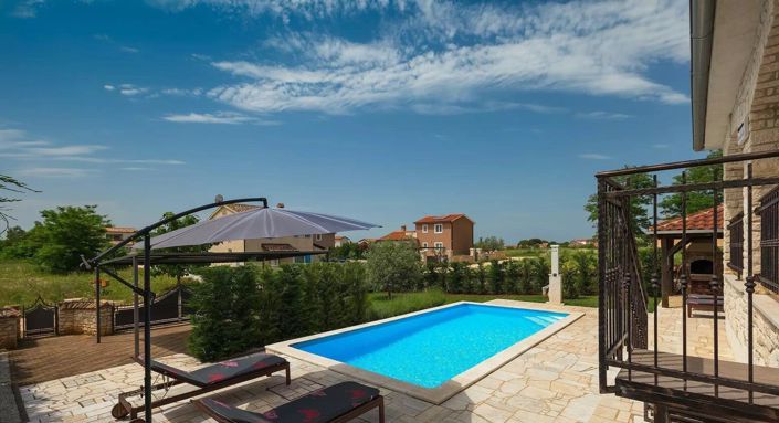 Image No.4-3 Bed Property for sale