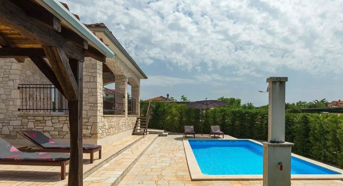 Image No.5-3 Bed Property for sale