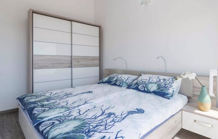 Image No.23-5 Bed Property for sale