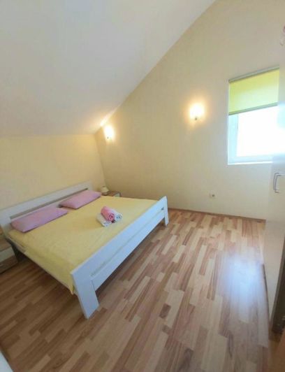 Image No.14-Propriété de 9 chambres à vendre à Mali Losinj
