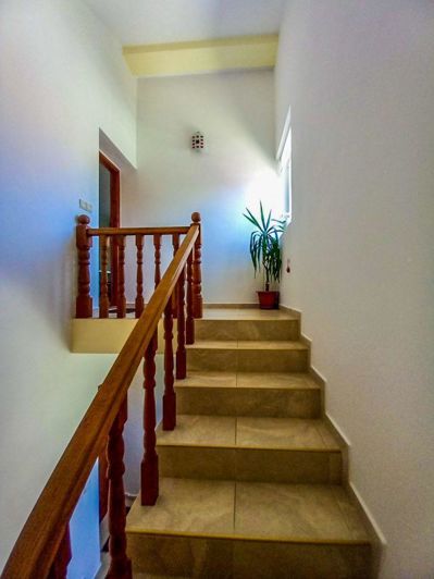 Image No.9-Propriété de 9 chambres à vendre à Mali Losinj