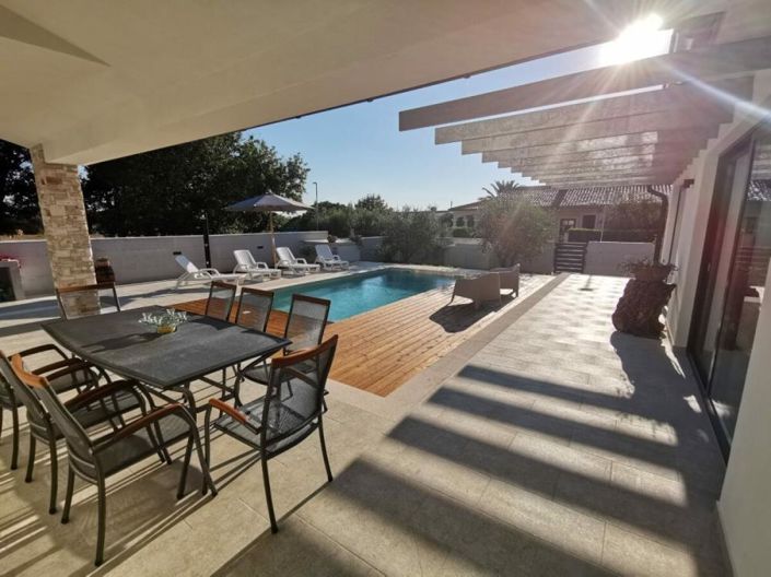 Image No.11-4 Bed Property for sale