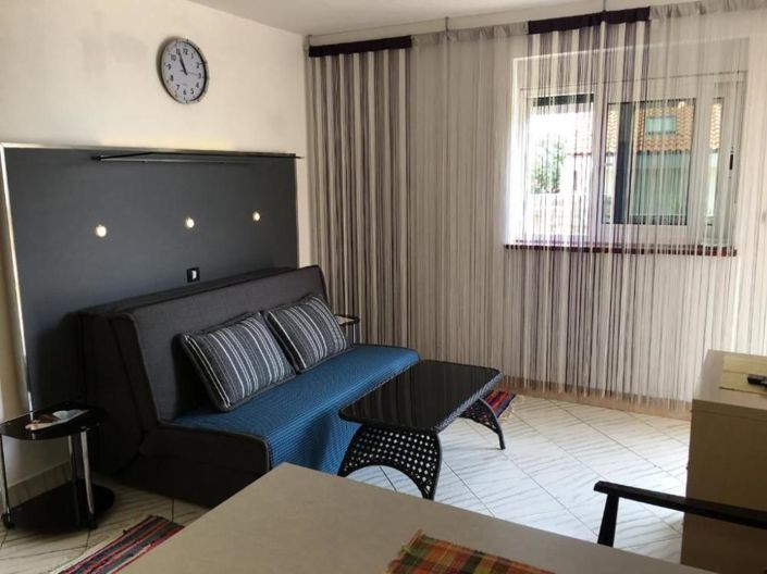 Image No.20-11 Bed Property for sale