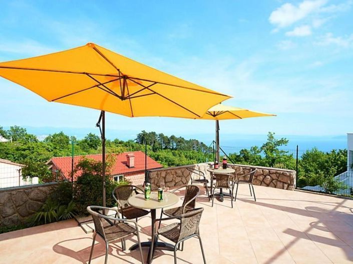 Image No.4-11 Bed Property for sale