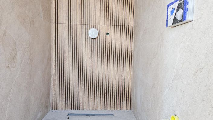 Image No.13-3 Bed Property for sale