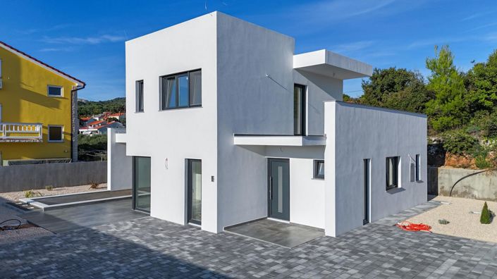 Image No.6-3 Bed Property for sale