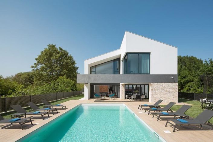 Image No.1-Propriété de 4 chambres à vendre à Ližnjan